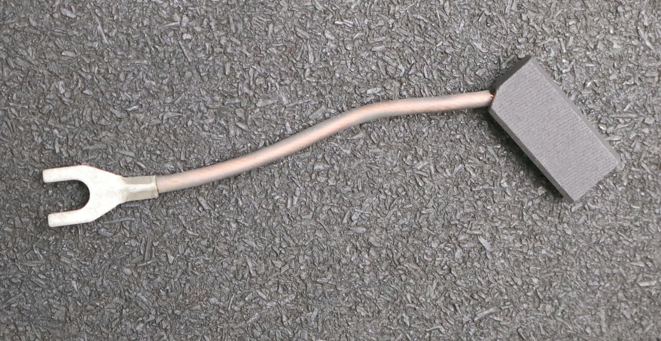Bild des Artikels CARBONE-Block-Kohlebürste-mit-einer-Litze-EG319-6,3x12,5x25mm-(t-x-a-x-r)