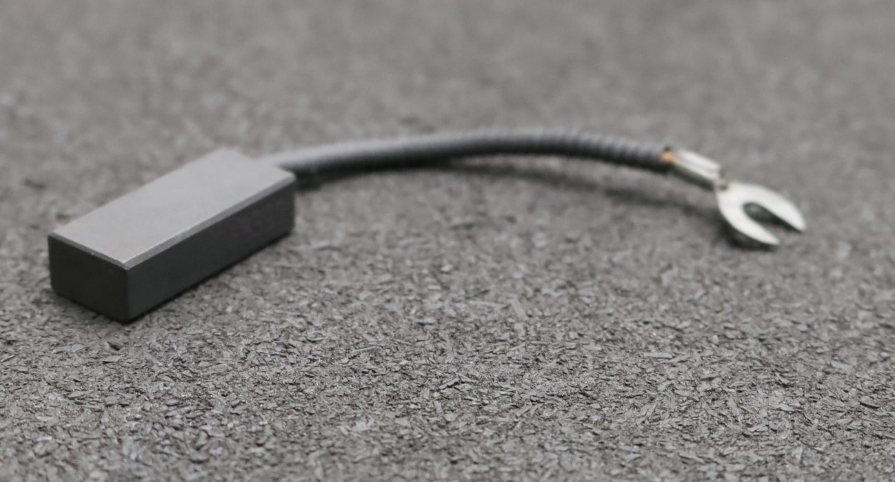 Bild des Artikels CARBONE-Block-Kohlebürste-mit-einer-Litze-EG3397-8x13x30mm-(t-x-a-x-r)