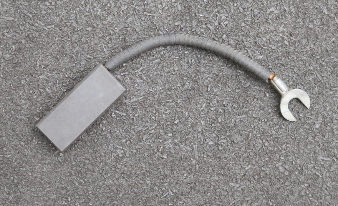 Bild des Artikels CARBONE-Block-Kohlebürste-mit-einer-Litze-EG3397-8x13x30mm-(t-x-a-x-r)