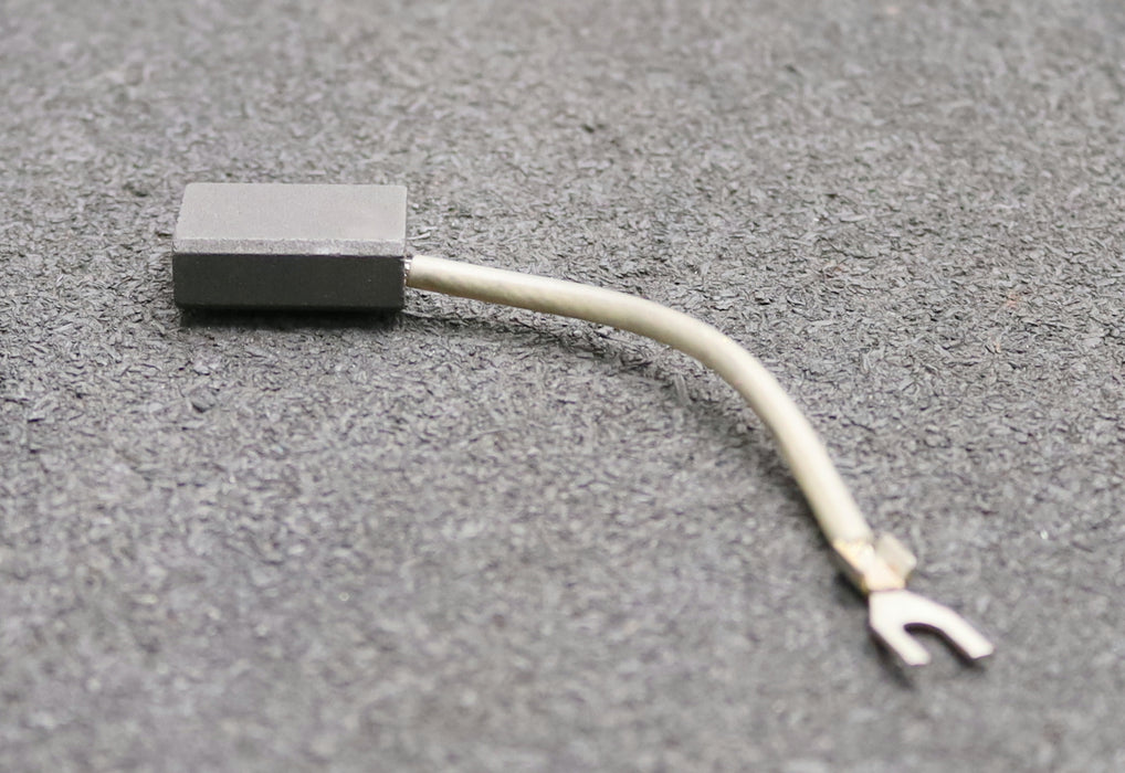 Bild des Artikels CARBONE-Block-Kohlebürste-mit-einer-Litze-EG367J-8x16x23mm(t-x-a-x-r)-unbenutzt