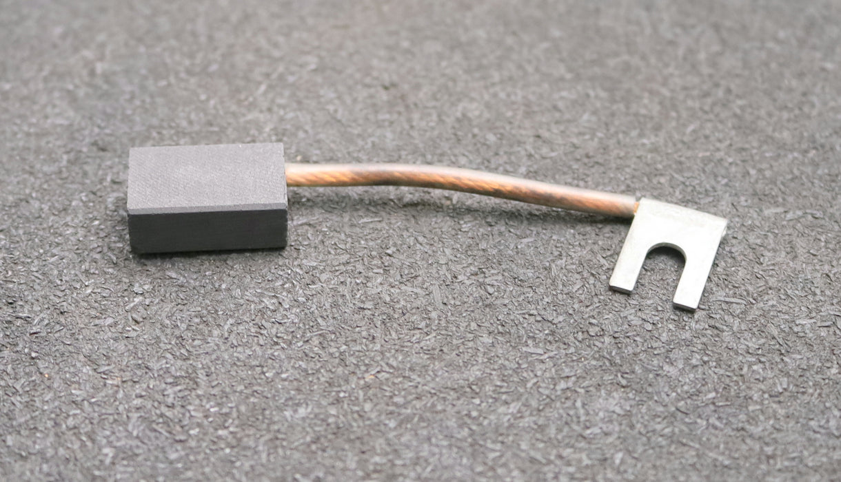 Bild des Artikels Block-Kohlebürste-mit-einer-Litze-EG25B-10x16x25mm(t-x-a-x-r)-mit-Kabelschuh