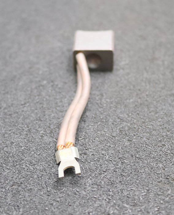 Bild des Artikels CARBONE-Block-Kohlebürste-mit-zwei-Litzen-MK65-25x16x25mm(t-x-a-x-r)-+Kabelschuh