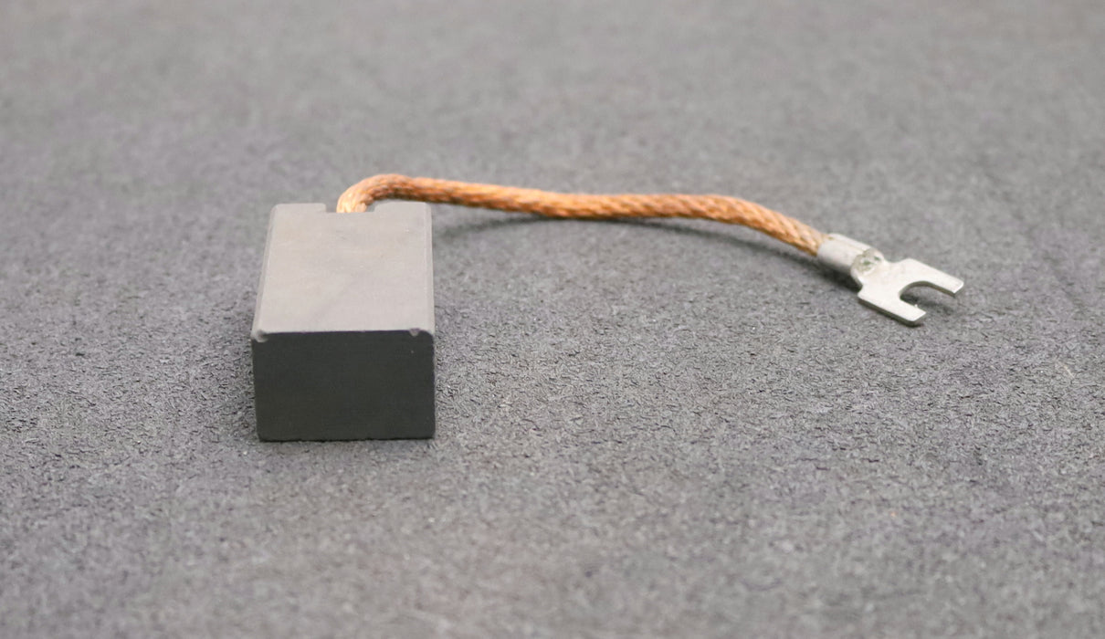 Bild des Artikels SCHUNK-Block-Kohlebürste-mit-einer-Litze-E1090Y-20x30x60mm(t-x-a-x-r)-Kabelschuh
