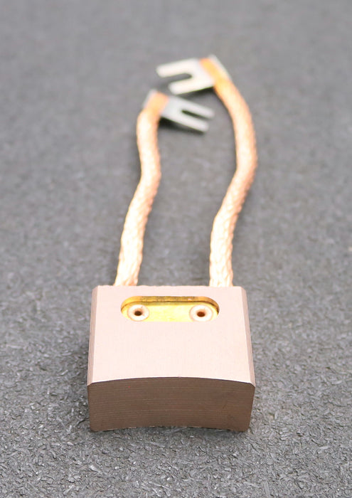Bild des Artikels SCHUNK-Block-Kohlebürste-mit-zwei-Litzen-B14-40x20x32mm(t-x-a-x-r)-+-Kabelschuh