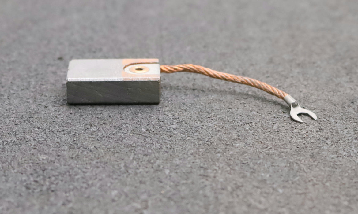 Bild des Artikels CARBONE-Block-Kohlebürste-eine-Litze-LFC3-12,5x20x32mm-(t-x-a-x-r)-unbenutzt