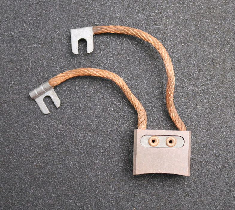 Bild des Artikels BBC-Block-Kohlebürste-mit-zwei-Litzen-CL19-40x20x32mm-(t-x-a-x-r)-unbenutzt