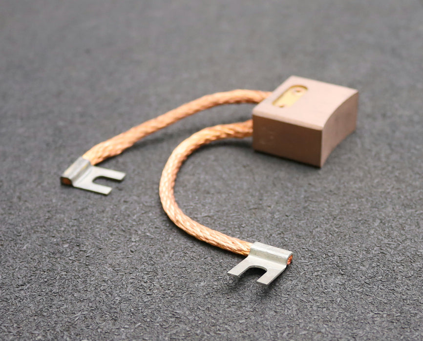 Bild des Artikels SCHUNK-Block-Kohlebürste-mit-zwei-Litzen-CL19-40x20x32mm-(t-x-a-x-r)-unbenutzt