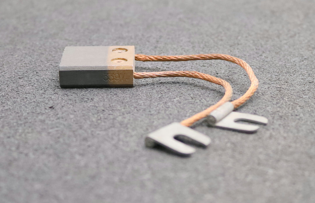 Bild des Artikels Block-Kohlebürste-mit-zwei-Litzen-3397-10x32x32mm-(t-x-a-x-r)-mit-2x-Kabelschuh