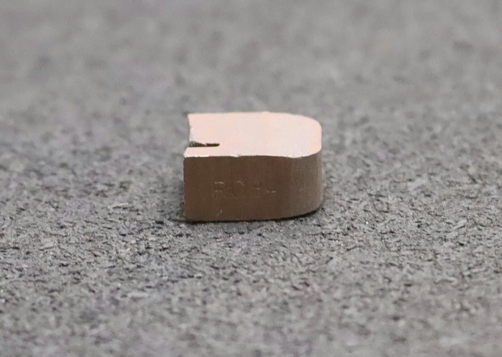 Bild des Artikels R+W-Block-Kohlebürste-ohne-Litze-RC84-16x8x16mm(t-x-a-x-r)-mit-Staubrille