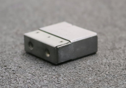 Bild des Artikels CARBONE-Block-Kohlebürste-ohne-Litze-EG34D-32x12,5x32mm-(t-x-a-x-r)-unbenutzt