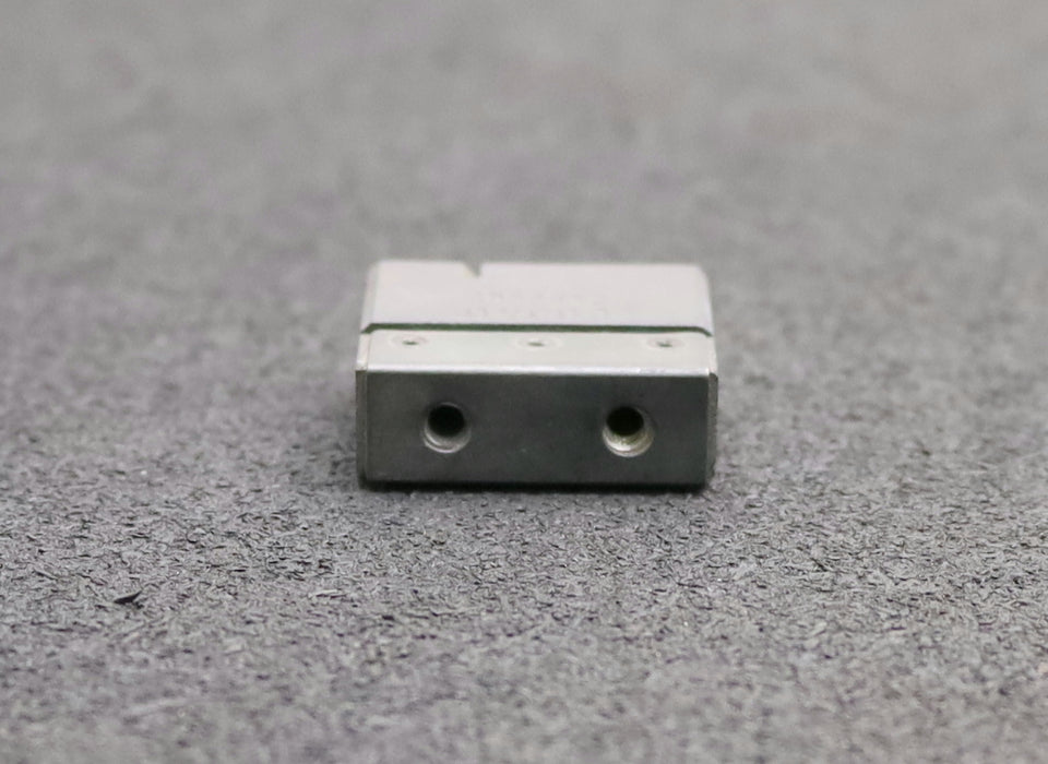 Bild des Artikels CARBONE-Block-Kohlebürste-ohne-Litze-EG34D-32x12,5x32mm-(t-x-a-x-r)-unbenutzt