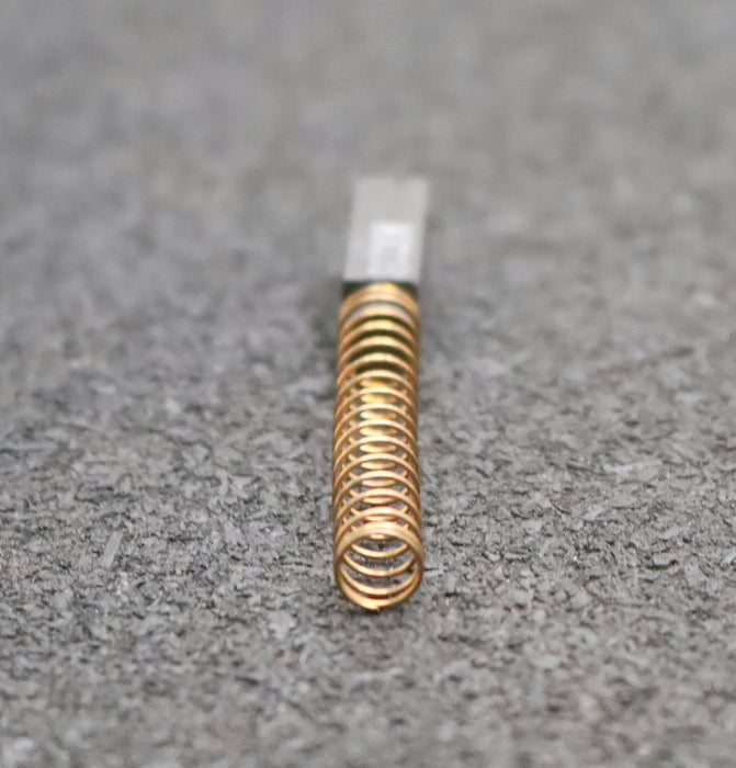 Bild des Artikels 6x-Kleinkohlebürste-KK118-6x5x10mm-(t-x-a-x-r)-ohne-Kabel-mit-Feder-unbenutzt