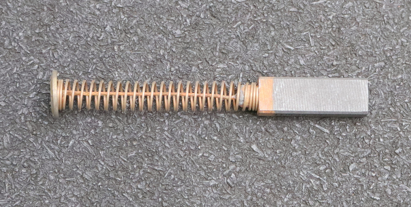 Bild des Artikels PROGRESS-4x-Kleinkohlebürste-33-9x6x31mm-(t-x-a-x-r)-mit-Kabel,-Feder-und-Teller