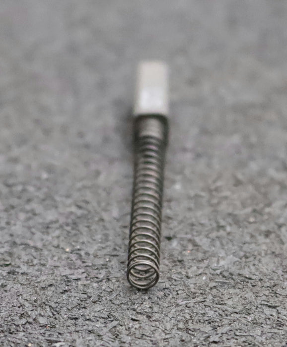 Bild des Artikels 11x-Kleinkohlebürste-QS-6x5x20mm-(t-x-a-x-r)-ohne-Kabel-mit-Feder-unbenutzt
