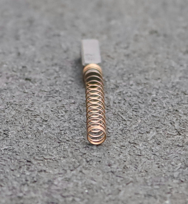 Bild des Artikels 4x-Kleinkohlebürste-H2-5x5x18mm-(t-x-a-x-r)-ohne-Kabel-mit-Feder-unbenutzt