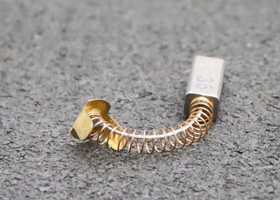 Bild des Artikels 4x-Kleinkohlebürste-35-6x5x16mm-(t-x-a-x-r)-mit-Kabel,-Feder-und-Bügel-unbenutzt