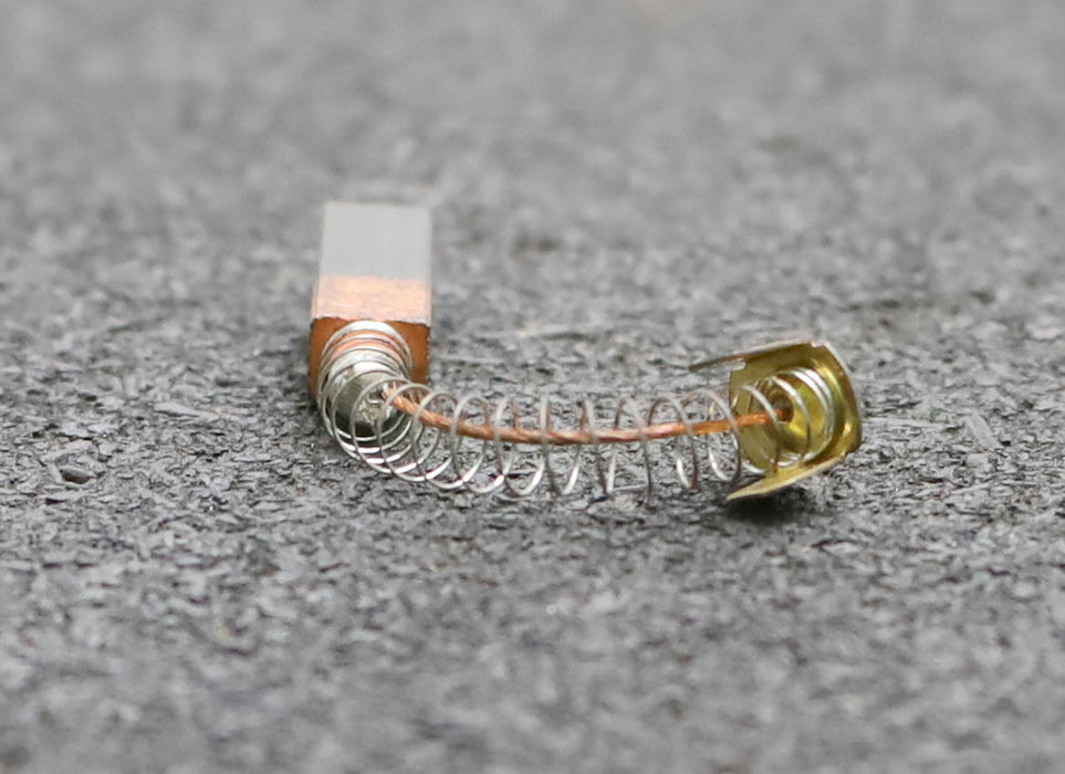 Bild des Artikels 4x-Kleinkohlebürste-5x6,5x25mm(t-x-a-x-r)-+Kabel+Feder+Teller-Kabellänge-28mm