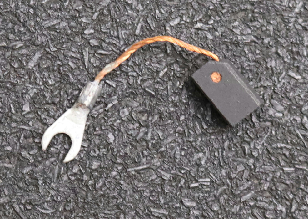 Bild des Artikels 4x-Kleinkohlebürste-5x6x10,3mm(t-x-a-x-r)-mit-Kabelschuh-Kabellänge-25mm