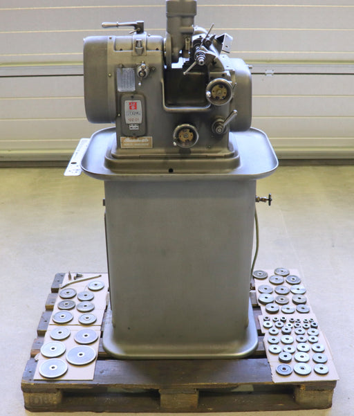 Bild des Artikels MIKRON-Wälzfräsmaschine-M122.01-für-Gerad--und-Schrägverzahnung-95°Re-bis-90°-Li