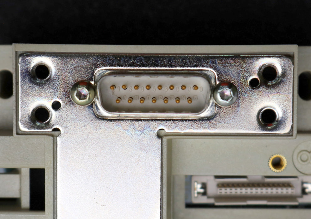 Bild des Artikels SIEMENS-SINUMERIK-Terminalblock-6FC511-0CA73-0AA1-GWE-570532920100-Version-C