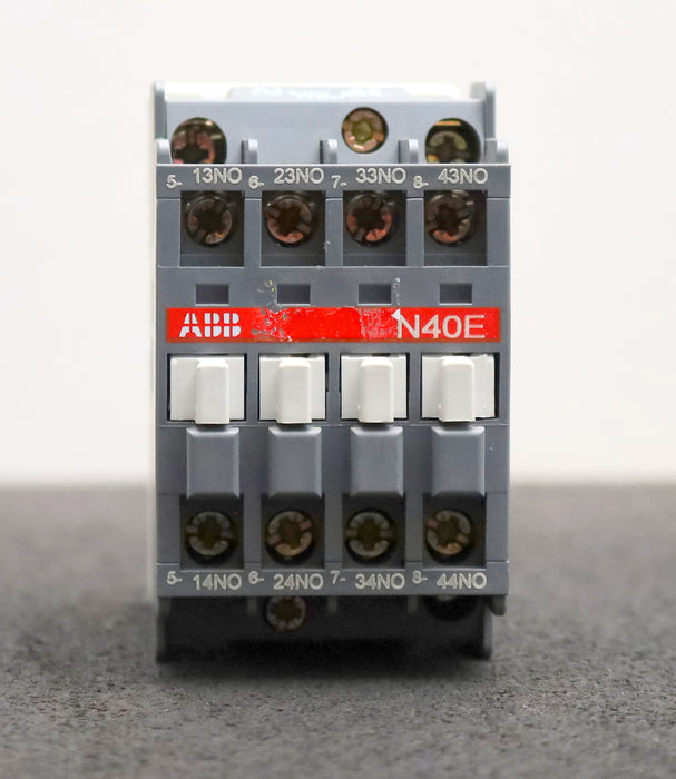 Bild des Artikels ABB-2x-Hilfsschütz-N40E-Ui=690VAC-Ith-16A-gebraucht