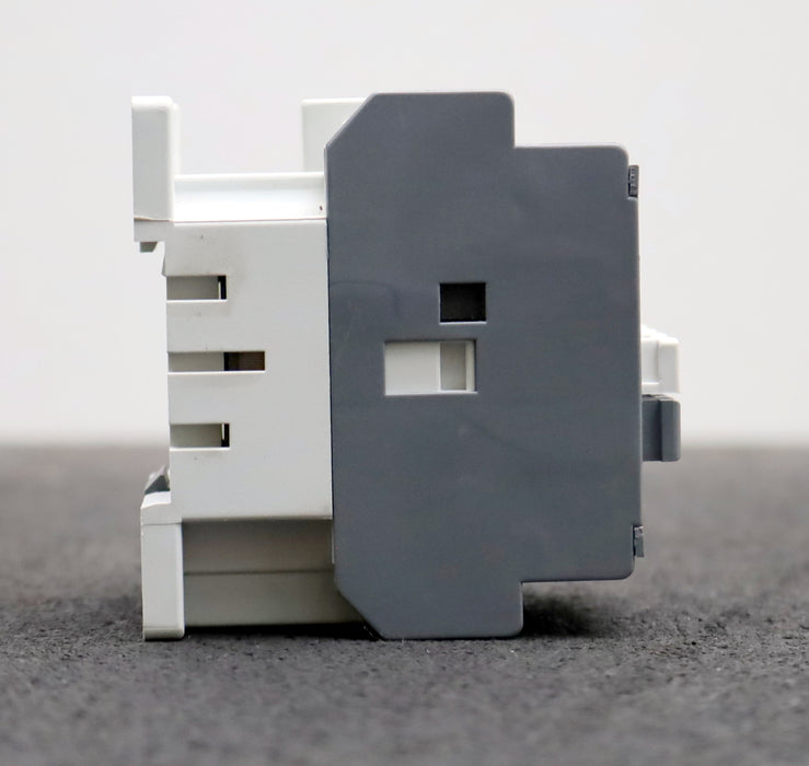 Bild des Artikels ABB-2x-Hilfsschütz-N40E-Ui=690VAC-Ith-16A-gebraucht