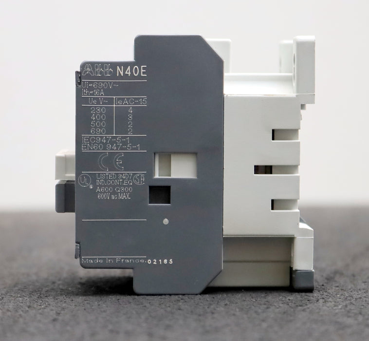 Bild des Artikels ABB-2x-Hilfsschütz-N40E-Ui=690VAC-Ith-16A-gebraucht