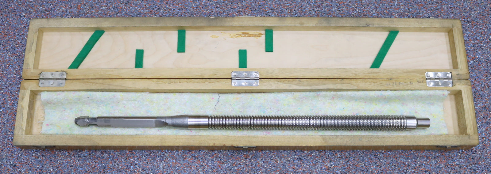 Bild des Artikels HOFFMANN-Vielkeil-Räumnadel-20-Keile-Ø-27-F8-x-28,5-+0,2---2F8-Rlg.-10-25m/min