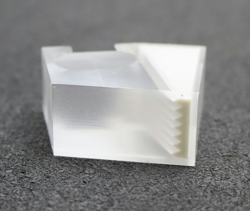 Bild des Artikels GE-KRAUTKRAMER-Auswechselbarer-Keil-f.-Ultraschall-Prüfkopf-WRYK-45-Nr.54885-45°