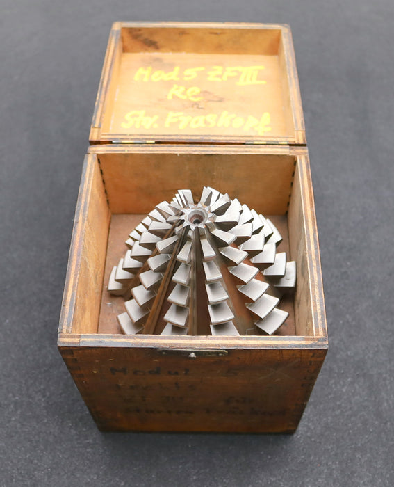 Bild des Artikels KLINGELNBERG-Tannenbaumfräser-Kegelradfräser-für-AFK-m=-5-rechtsgängig-20°-EGW