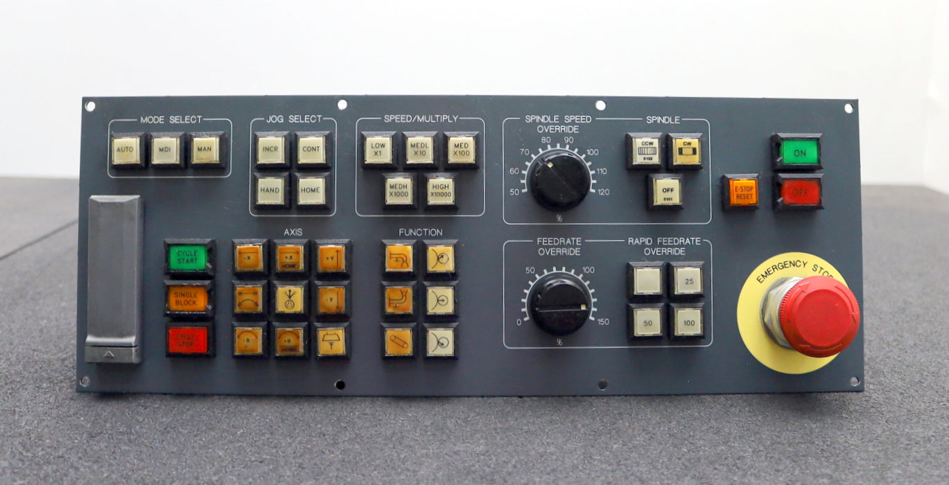 Bild des Artikels ALLEN-BRADLEY-Control-Panel-8520-MTB2-mit-Anschlusskabel-gebraucht