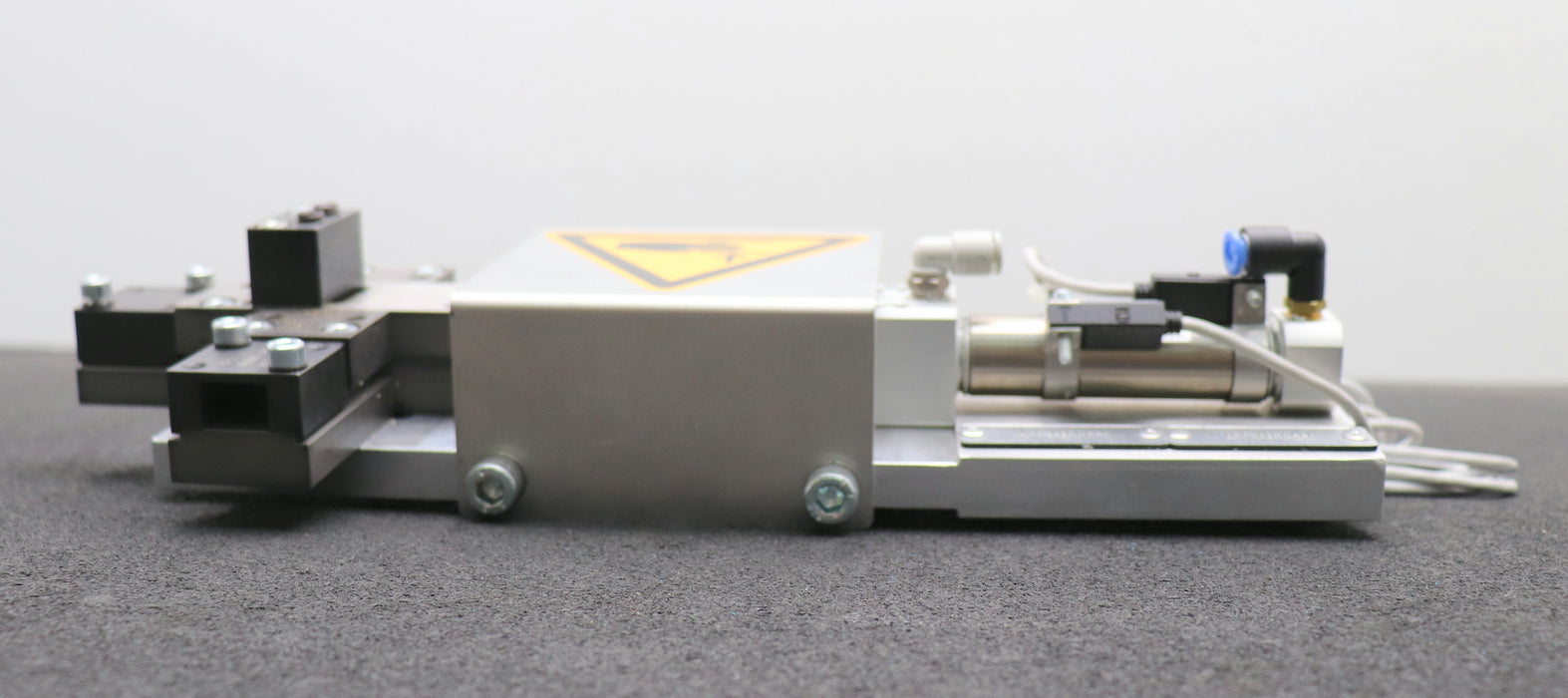 Bild des Artikels ARNOLD-/-SHINJO-Einstoßereinheit-KP5-/-1-ZylinderØ-20mm-Hub-50-unbenutzt