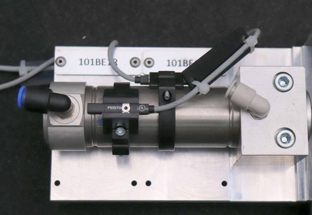 Bild des Artikels ARNOLD-Einstoßereinheit-KP5-/-1-+-FESTO-ZylinderØ-32mm-Hub-50-DSNU-32-50-P-A-MH