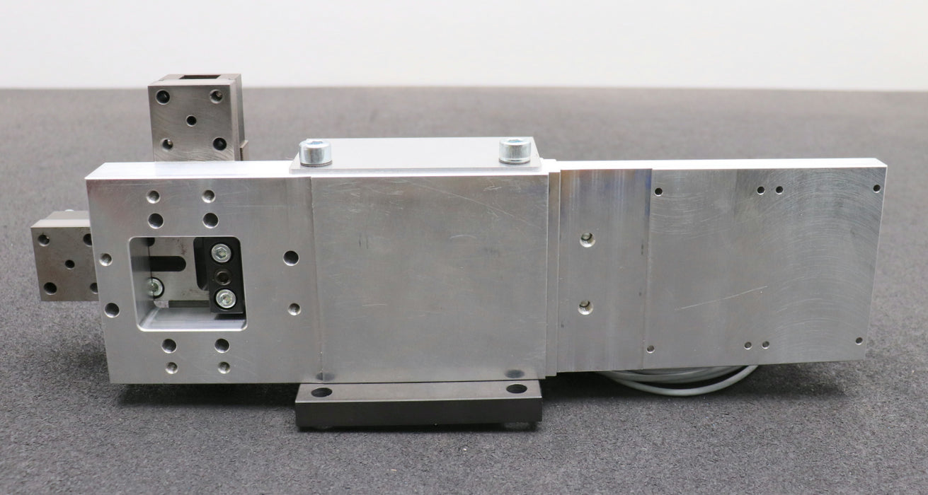 Bild des Artikels ARNOLD-Einstoßereinheit-KP5-/-1-+-FESTO-ZylinderØ-32mm-Hub-50-DSNU-32-50-P-A-MH