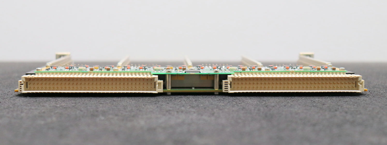 Bild des Artikels MÜLLER-BBM-Vibro-Akustik-Messsystem-PAK-Modul-SC42-Messsystem-T24-B112-unbenutzt