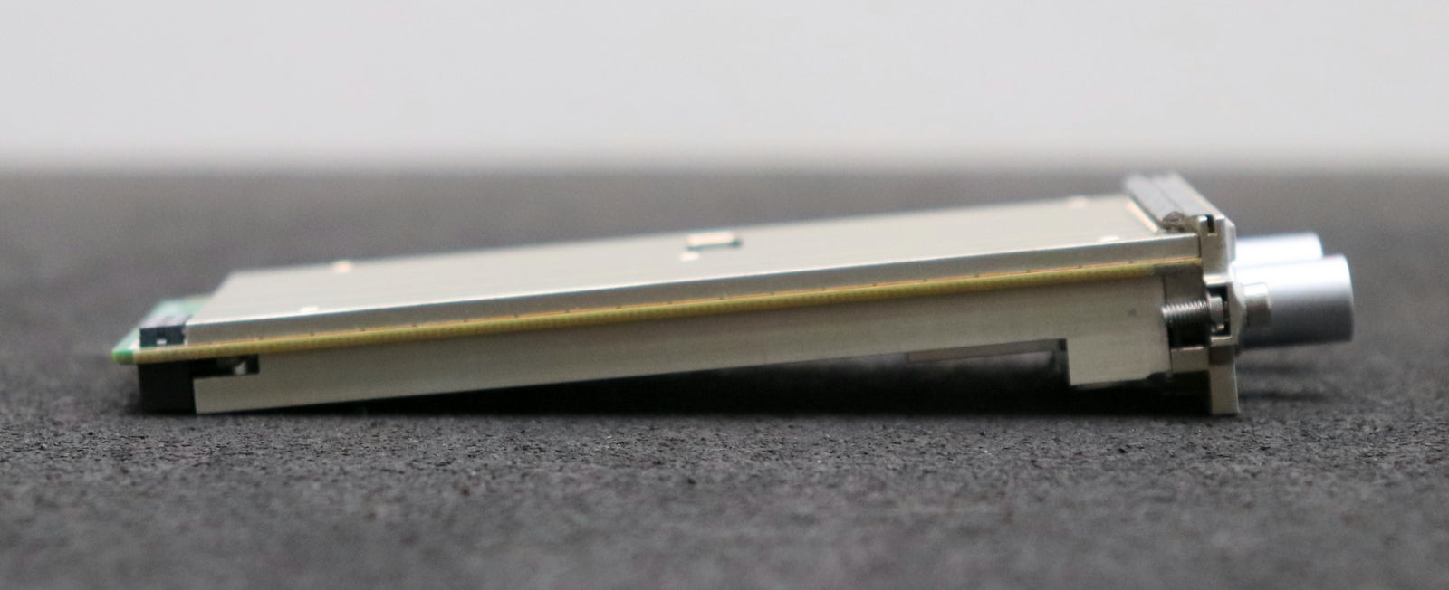 Bild des Artikels MÜLLER-BBM-Vibro-Akustik-Messsystem-PAK-Modul-FLX421-T24-B112-unbenutzt