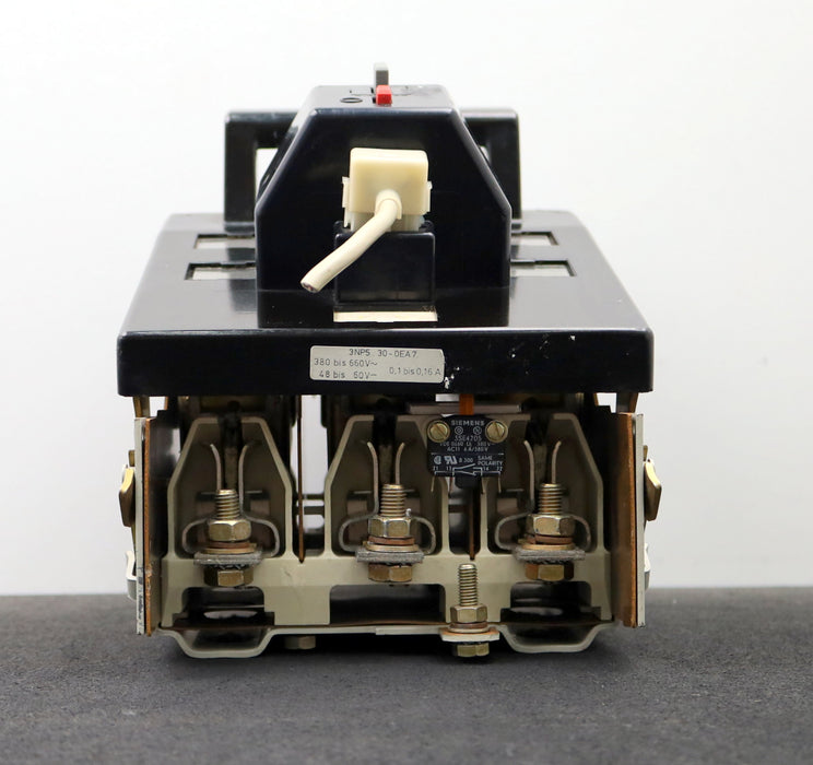 Bild des Artikels SIEMENS-Lasttrennschalter-3NP5320-0EA76-IN-=-250A-Ue=-380-660VAC-Gr.-1-DIN43620