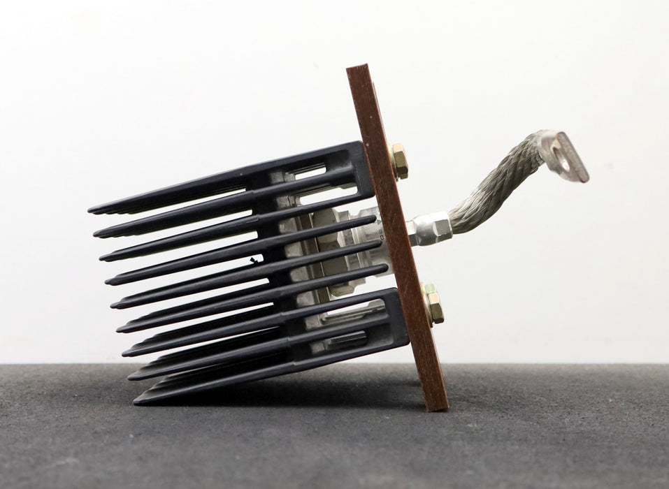 Bild des Artikels SEMIKRON-Silizium-Diode-SKN320/12-1200V-420A-Gleichrichterdiode-mit-Kühlgerippe