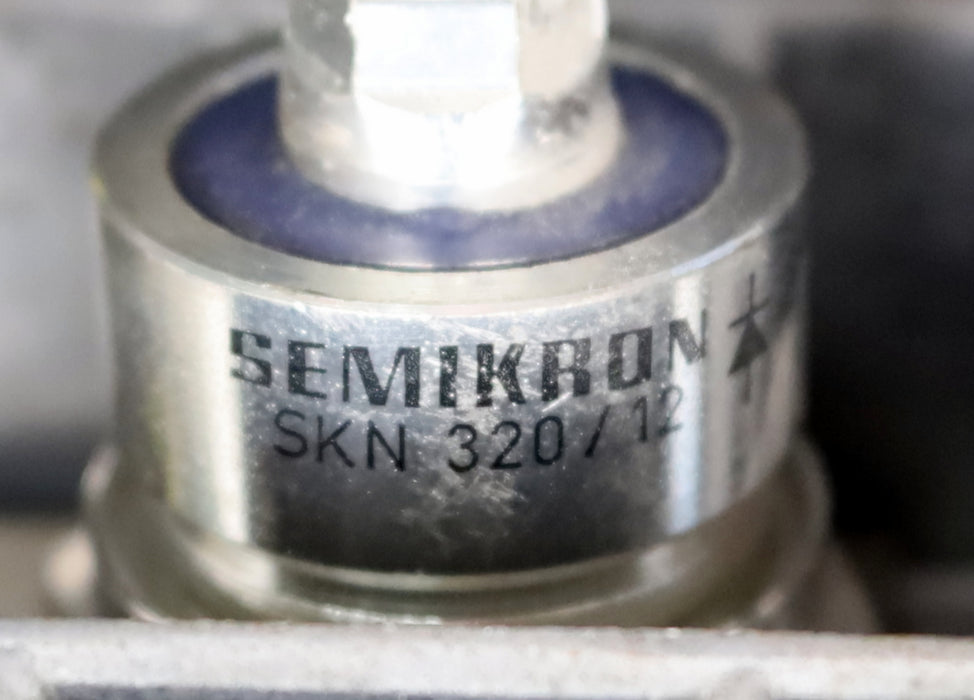 Bild des Artikels SEMIKRON-Silizium-Diode-SKN320/12-1200V-420A-Gleichrichterdiode-mit-Kühlgerippe