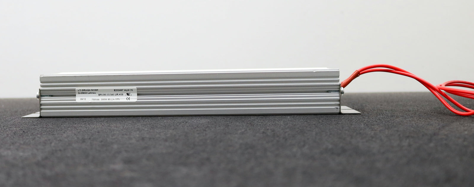 Bild des Artikels LTI-DRIVES-Bremswiderstand-BR-090.03.540.UR.H38-E232497-ALW-70-750VDC-300W