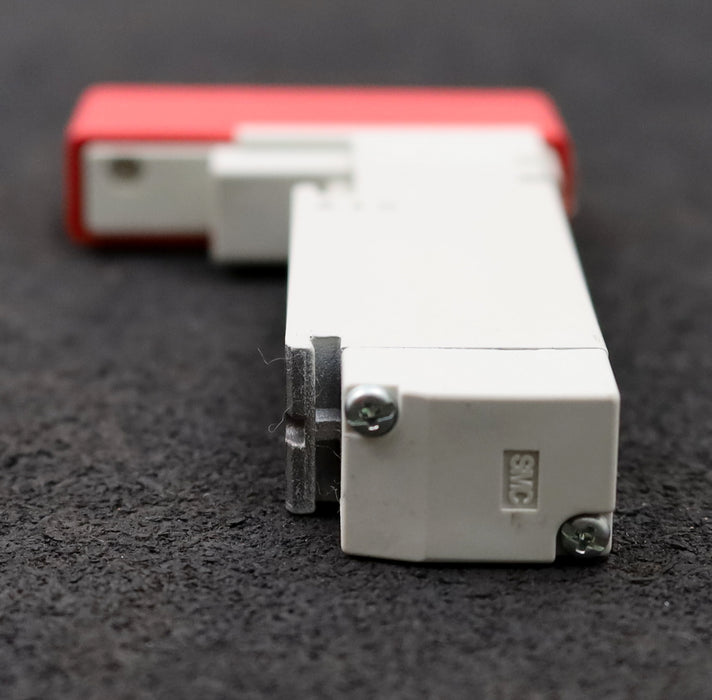 Bild des Artikels SMC-pneumatische-Magnetventil-VQC2101NY-5-X10-gebraucht