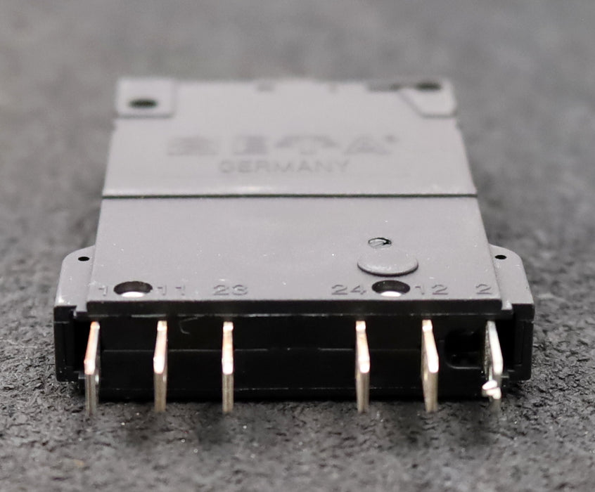 Bild des Artikels E-T-A-Thermisch-magnetischer-Schutzschalter-ETA-2210-S210-P1T1-H111-6A