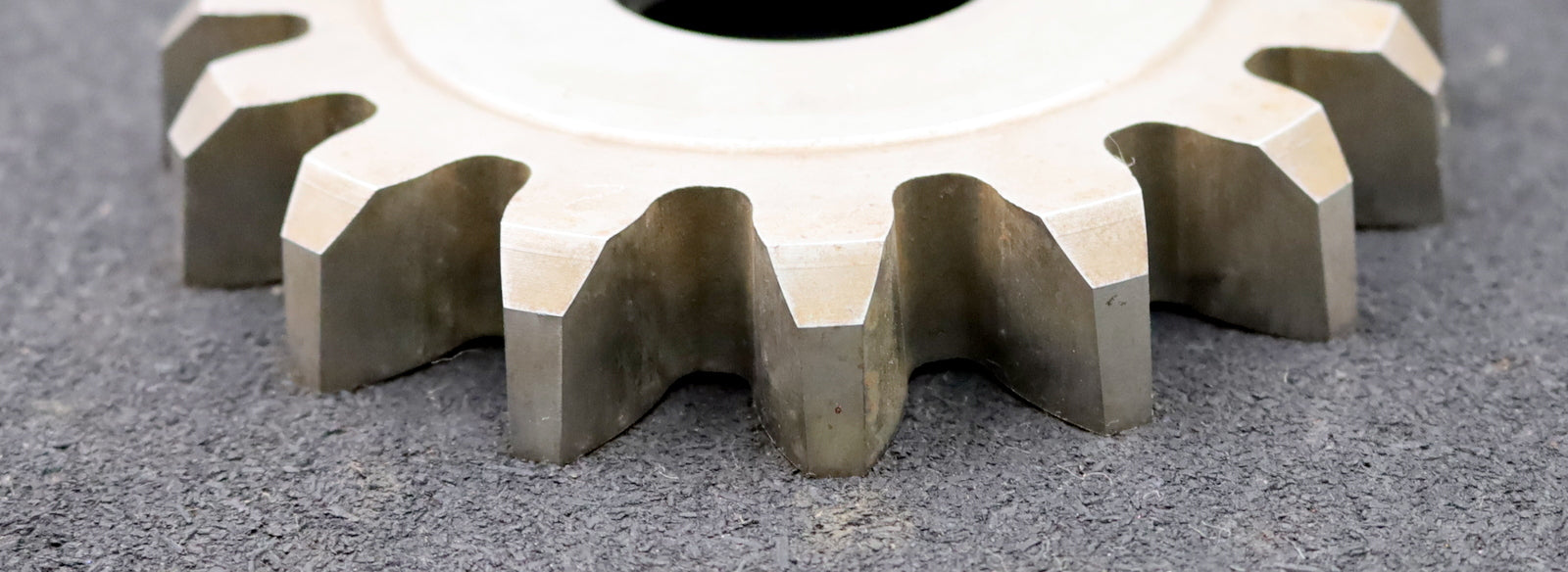 Bild des Artikels PWS-Scheibenschneidrad-m=-8mm-EGW=-20°-Z=-16-Ø-149-x-22-x-Ø-1-3/4"-hkw-8,15-m-C6