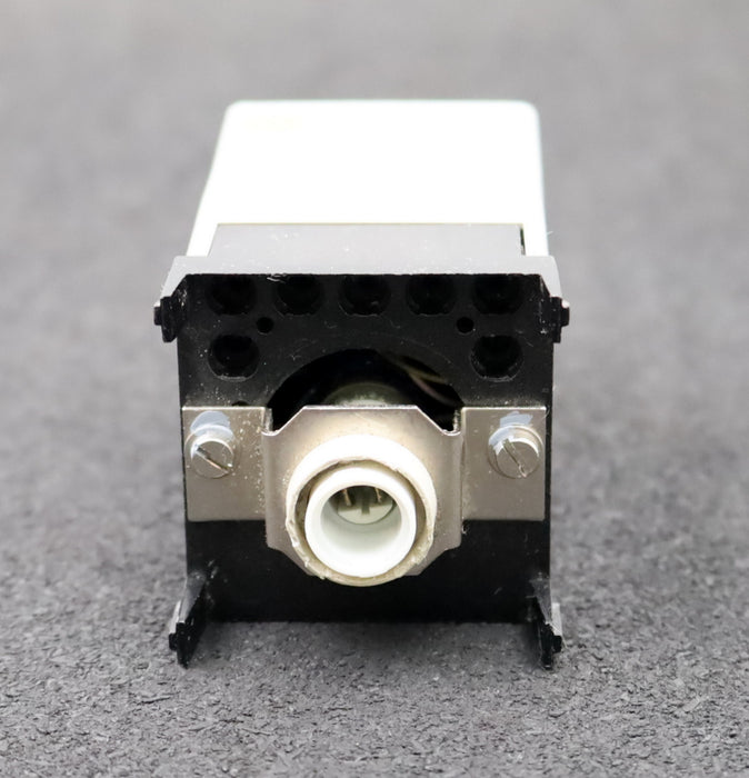 Bild des Artikels SIEMENS-Steuertaster-C74103-A969-A-931-CSL-SPR-Plug-56Pin--Gehäuse-mit-8Pin