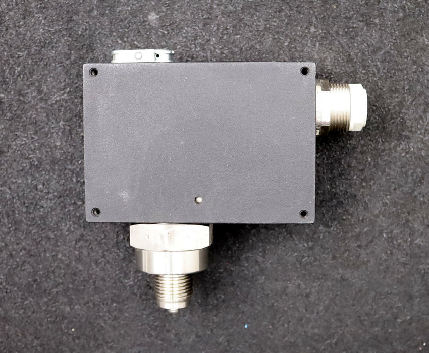 Bild des Artikels HERION-Druckschalter-Bestell-Nr.-0801658-0,3…10bar-250V-6A-unbenutzt-in-OVP