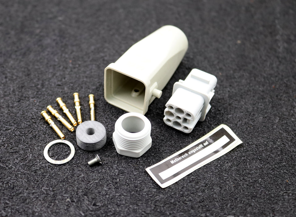 Bild des Artikels HARTING-Steckverbinder-+-Gehäuse-Steckverbinder-Han-8U-f-männlich-PIN:-8---3A