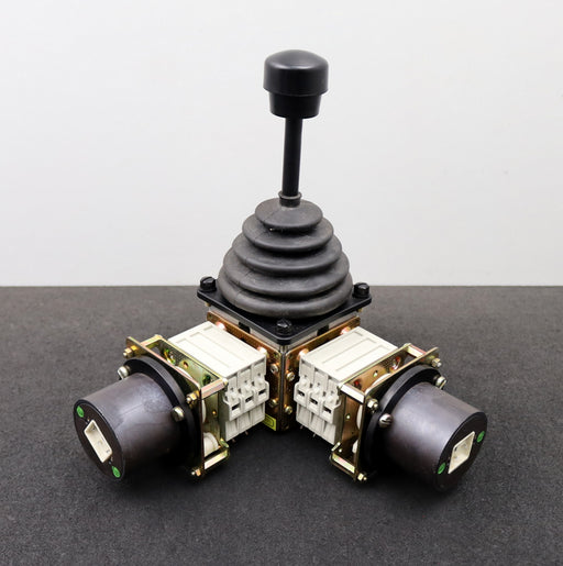 Bild des Artikels W.GESSMANN-Doppel-Meisterschalter-V62T-WNr.:-914127/2-380V-4A-unbenutzt