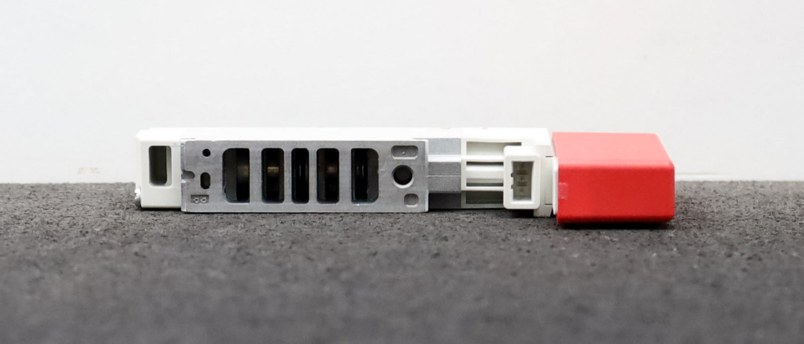 Bild des Artikels SMC-Pneumatisches-Ventil-VQC2101NR-5-X27-SUP.-0-~-0,8MPa-PIL.-0,15-~-0,7MPa