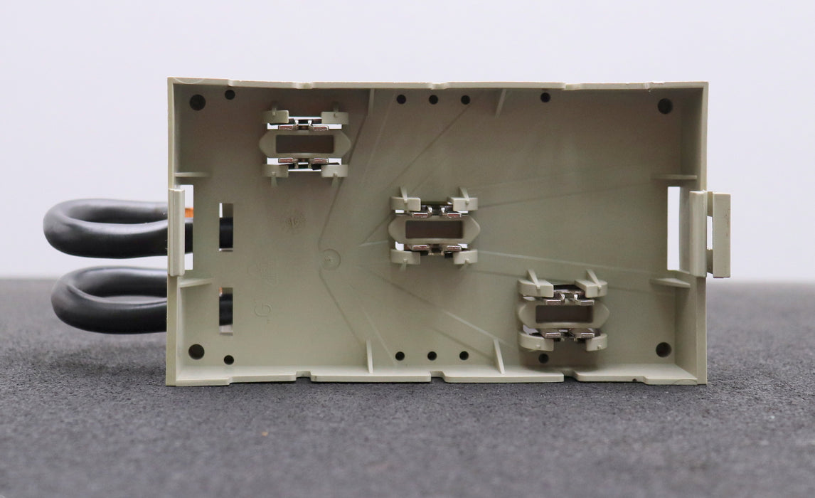 Bild des Artikels RITTAL-3x-Sammelschienenadapter-SV-9629100-100A-690V---1-Kabel-FEHLT---gebraucht