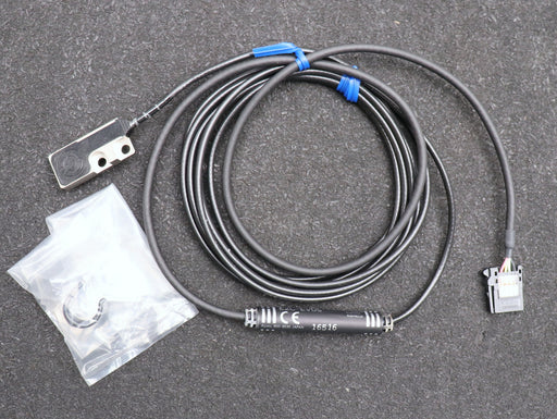 Bild des Artikels OMRON-Induktiver-Sensor-E2C-EV05-unbenutzt